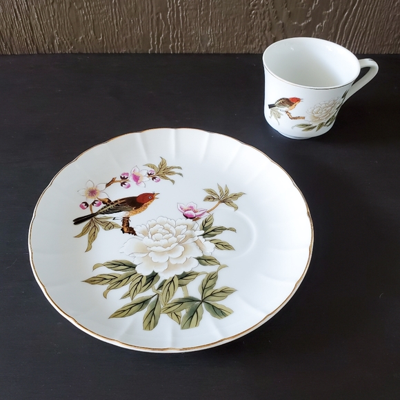 Bird Of Paradise Cup And Saucer Jacobean Floral 1980s Royal  Vintage Stafford Chinese Garden Bird Floral China Saucer Tea Cup Set x 3
